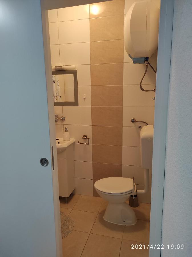 Apartmani Quattro スタリグラード エクステリア 写真