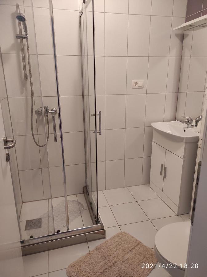 Apartmani Quattro スタリグラード エクステリア 写真