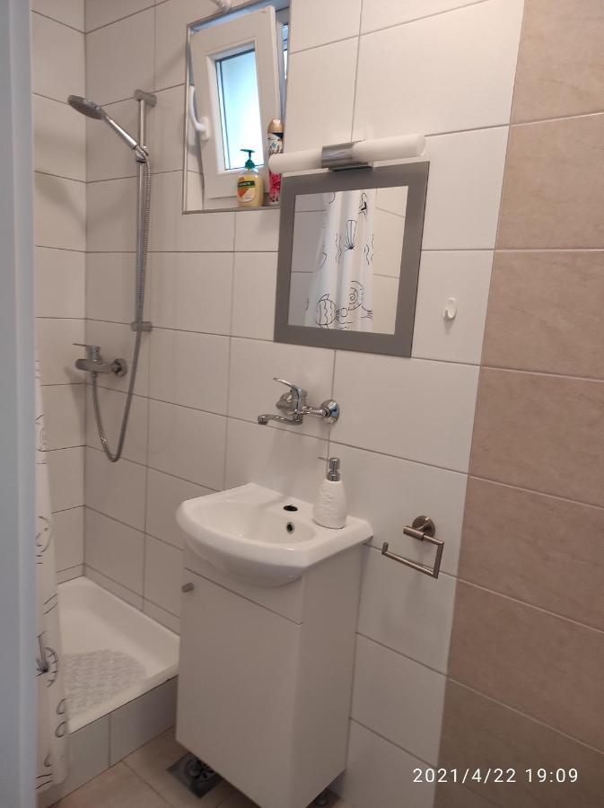 Apartmani Quattro スタリグラード エクステリア 写真