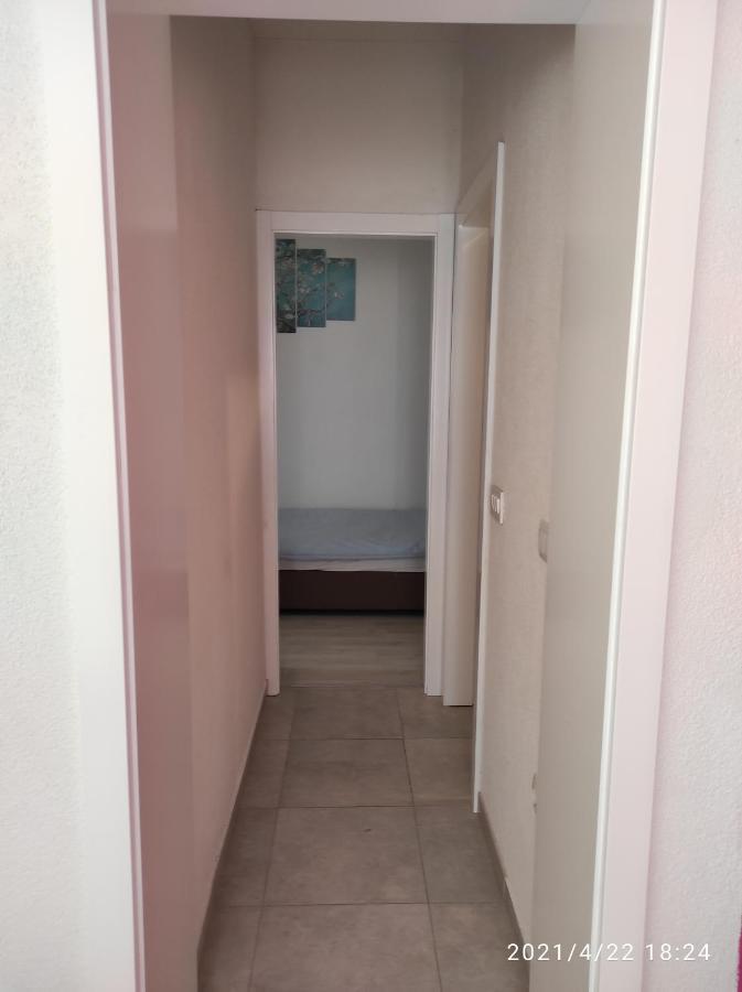 Apartmani Quattro スタリグラード エクステリア 写真